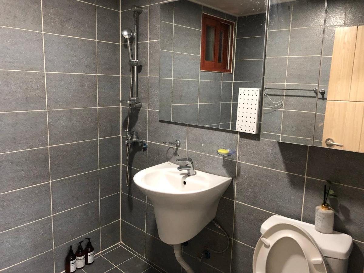 Rich House Dongdaemun Hostel Сеул Екстериор снимка
